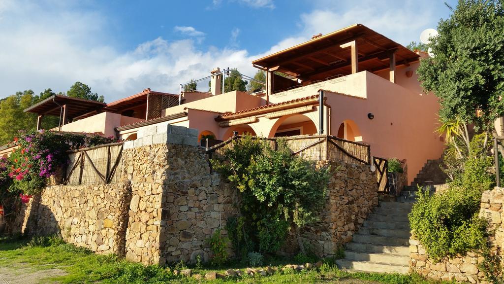 Villa Eden Home Holiday Santa Margherita di Pula Eksteriør bilde